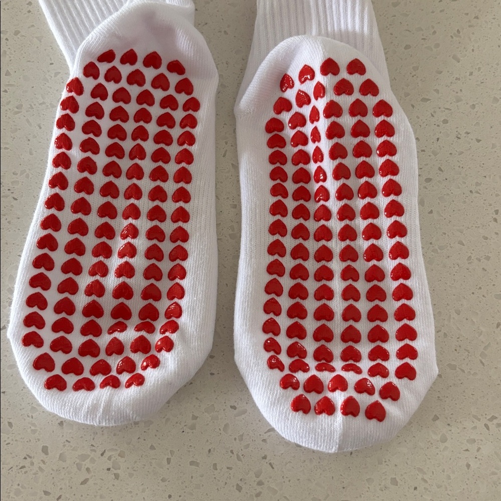 Pilates socks barre 🍒❤️‎ - Picture 4 of 5